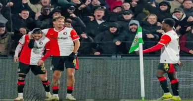 أنيس حاج موسى يتوهج في الدوري الأوروبي: تمريرة حاسمة وهدف رائع يقودان فينورد للفوز